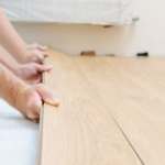 wie man laminat verlegt