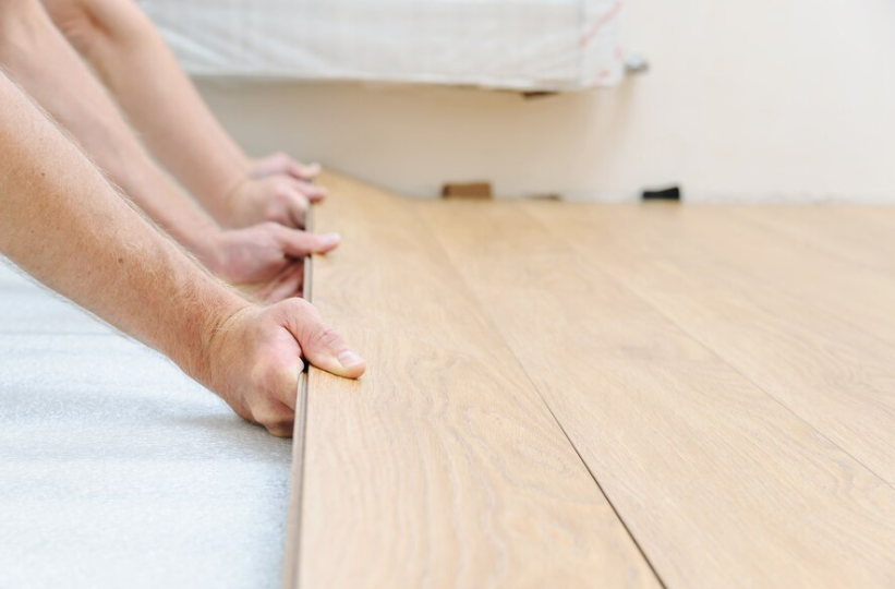 wie man laminat verlegt